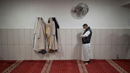فرانسه، نمازخواندن در دانشگاه‌ها را ممنوع می‌کند!