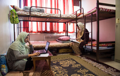 نرخ اجاره‌بها و ژتون تغذیه دانشجویان افزایش یافت/ آماده پرداخت وام‌های دانشجویی از مهر هستیم