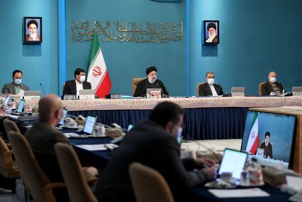 هر سخن یا اقدامی که کاهش اعتماد مردم شود، خط قرمز دولت مردمی است