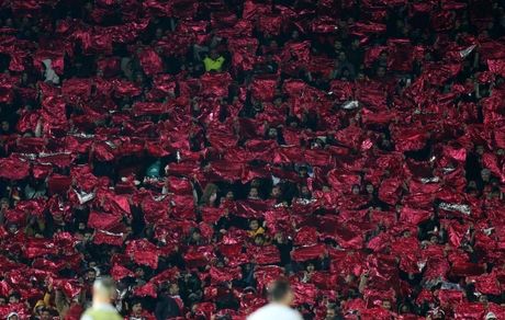 شعار حیا کن رها کن هواداران پرسپولیس علیه درویش و بازیکنان