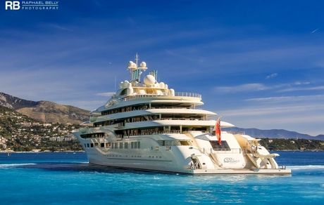 قایق ۶۰۰ میلیون دلاری روسی بخاطر پوتین توقیف شد