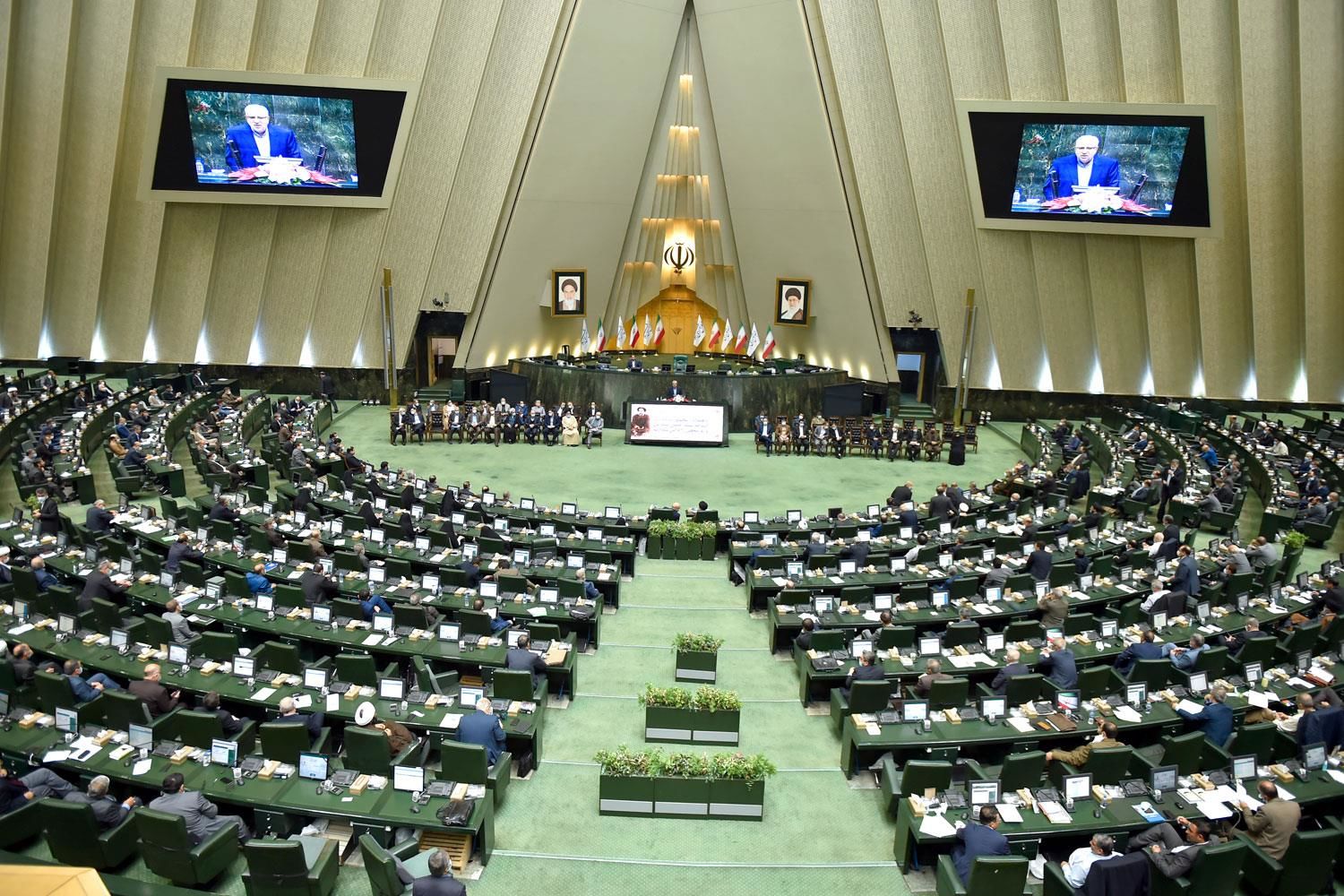 به مناسبت روز مجلس، نشست مشترک مجلس شورای اسلامی و دولت