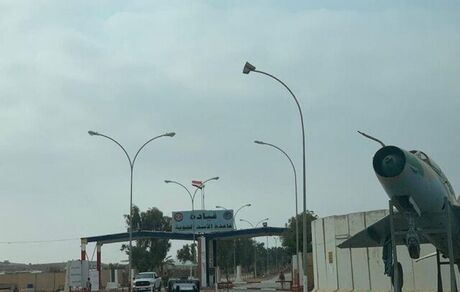 ورود تجهیزات نظامی آمریکایی به پایگاه هوایی «عین الاسد» در غرب عراق