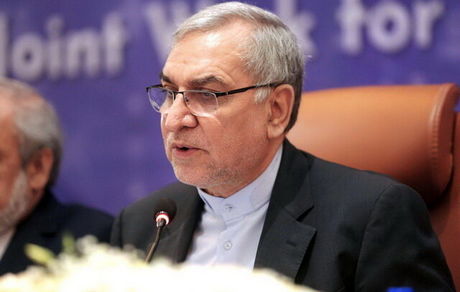 وزیر بهداشت: مسافران خارجی نیازی به ارایه کارت واکسن ندارند