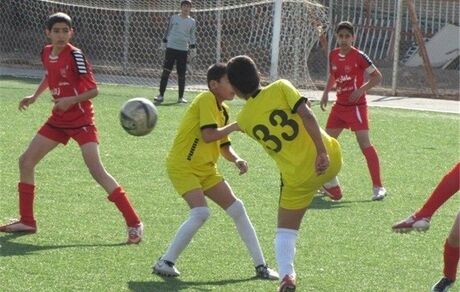 بازی فینال لیگ برتر فوتبال نونهالان نیمه تمام ماند / علت: درگیری با داور