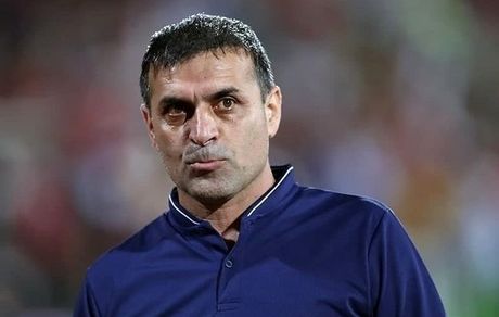 ادعای عجیب سرمربی تیم فولاد خوزستان: شورای امنیت ملی به فوتبال ورود کند