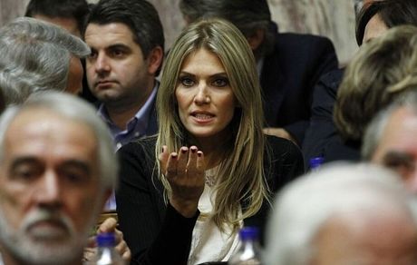 نایب رئیس پارلمان اروپا بدلیل رشوه از یک کشور خاورمیانه تعلیق شد