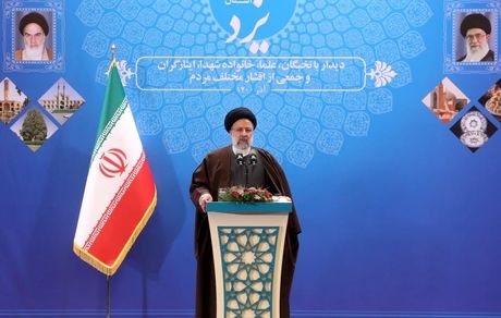 رتبه برتر یزدی‌ها در حوزه‌های مختلف نتیجه فرهنگ اصیل و سختکوشی، پرکاری و قناعت است/ در تحول و توسعه استان یزد فرهنگ و رسوم اصیل یزدی نباید گم شود