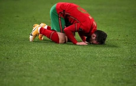 کناره‌گیری مهاجم پرتغال از تیم ملی ۲ ماه مانده تا جام جهانی