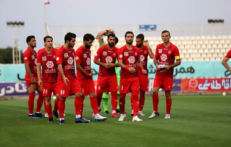 تمرین ۸ بازیکن پرسپولیس با وجود تعطیلی تمرینات