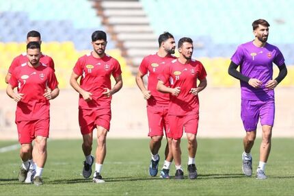 بحران در پرسپولیس: تمرین سرخپوشان بخاطر اعتصاب لغو شد / آیا سرمربی دوباره استعفا خواهدکرد؟