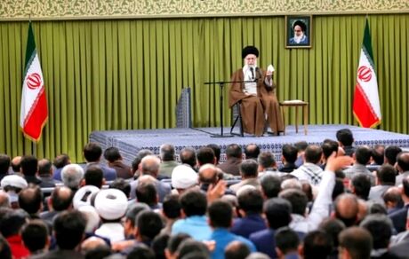 جمعی از معلمان و فرهنگیان سراسر کشور فردا با رهبری دیدار می‌کنند
