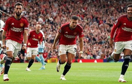 آرسنال متوقف شد / منچستریونایتد کامبک زد