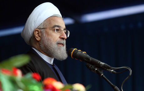 روحانی:  تندروها ما را با مشکل رو به رو می‌کنند