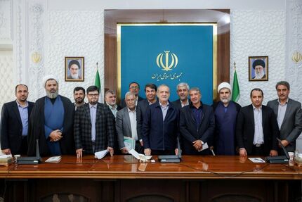 رئیس جمهور: گسترش بی‌رویه ساختار دولت یکی از دلایل اصلی تورم کشور است 