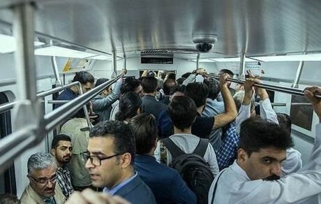 نشستن روی صندلی‌های مترو، اتوبوس و نیمکت پارک‌ها باعث انتقال کرونا می‌شود؟/ پنج توصیه کلیدی