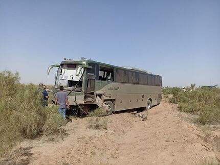 ۱۳ مصدوم در حادثه برای اتوبوس زائران عراقی در ایران