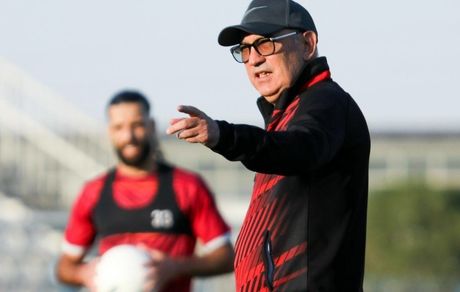 تراکتور دو بازی دوستانه برگزار می‌کند