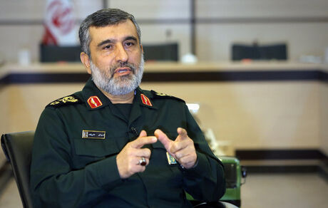 سردار حاجی‌زاده: دشمنان به دنبال هک کردن شخصیت ملتها هستند