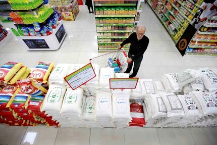 اجبار دولت به روش دوم طرح کالابرگ و خرید اجباری برخی کالاهای بی‌مصرف