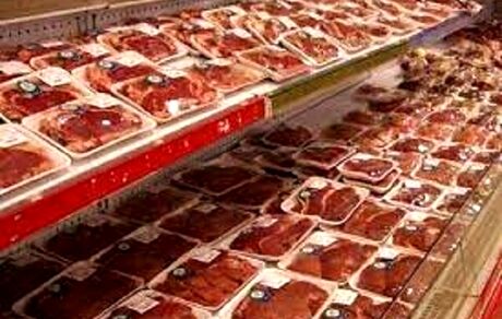 عرضه محدود گوشت گرم با قیمت مصوب از فردا