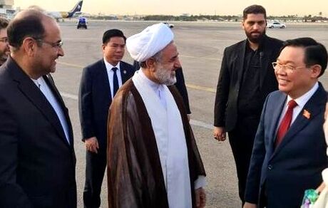 ورود رئیس مجلس ویتنام و هیأت پارلمانی به تهران