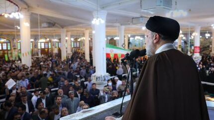 دولتمردان تمام توان خود را در جهت رفع مشکلات و پیشرفت کشور به کار می‌گیرند