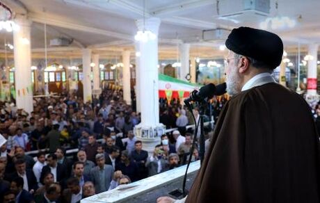 دولتمردان تمام توان خود را در جهت رفع مشکلات و پیشرفت کشور به کار می‌گیرند