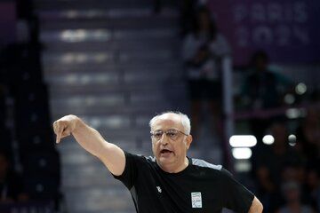 انتقاد تند سرمربی تیم ملی والیبال نشسته از مدیریت ذوب آهن