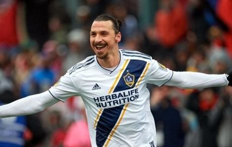 زلاتان هوادارانش را شوکه کرد
