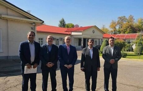 وزیر میراث فرهنگی به ازبکستان رفت