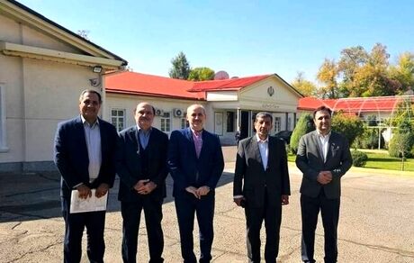 وزیر میراث فرهنگی به ازبکستان رفت