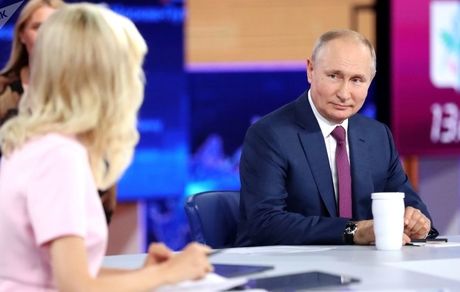 پوتین: کرونا خطرناک است ولی واکسیناسیون کرونا خطری ندارد