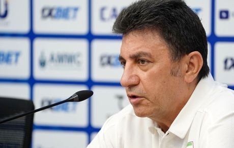 قلعه‌نویی از برنامه‌ریزی جام کافا انتقاد کرد