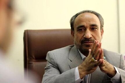 انتقادات صریح خباز از اصولگرایان: حالا که مجلس را در دست دارید، چرا از برجام خارج نمی شوید؟