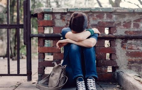 تشدید آسیب های روانیِ نوجوانان با استفاده بیشتر از رسانه های اجتماعی