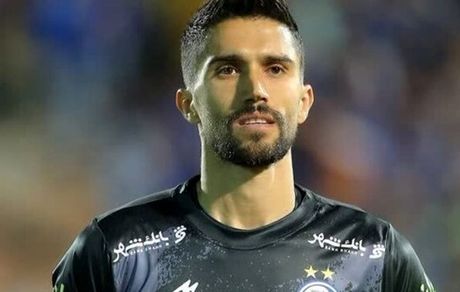 کنایه گلر استقلال به قهرمانی پرسپولیسی‌ها: جام آفسایدها مبارکتان