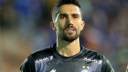 کنایه گلر استقلال به قهرمانی پرسپولیسی‌ها: جام آفسایدها مبارکتان