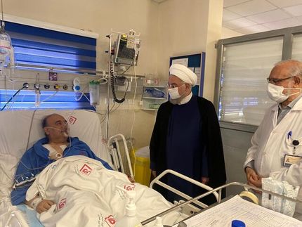 وزیر سابق ورزش عمل کرد / حسن روحانی از سلطانی فر عیادت کرد