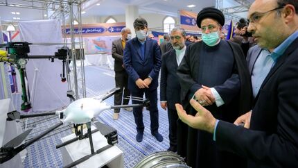 بازدید رئیس جمهور از نمایشگاه توانمندی‌های علمی و صنعتی تولید داخلی