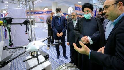 بازدید رئیس جمهور از نمایشگاه توانمندی‌های علمی و صنعتی تولید داخلی