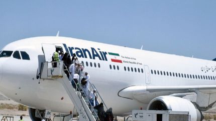 اعزام کاروانهای عمره مفرده به تعویق افتاد