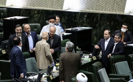 تذکر کیهان به نمایندگان مجلس: با دستمال کثیف نمی توانید چیزی را تمیز کنید