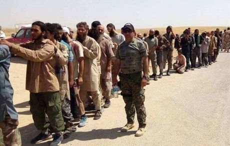 ۵۰۰ تروریست از زندانی در شمال سوریه فرار کردند