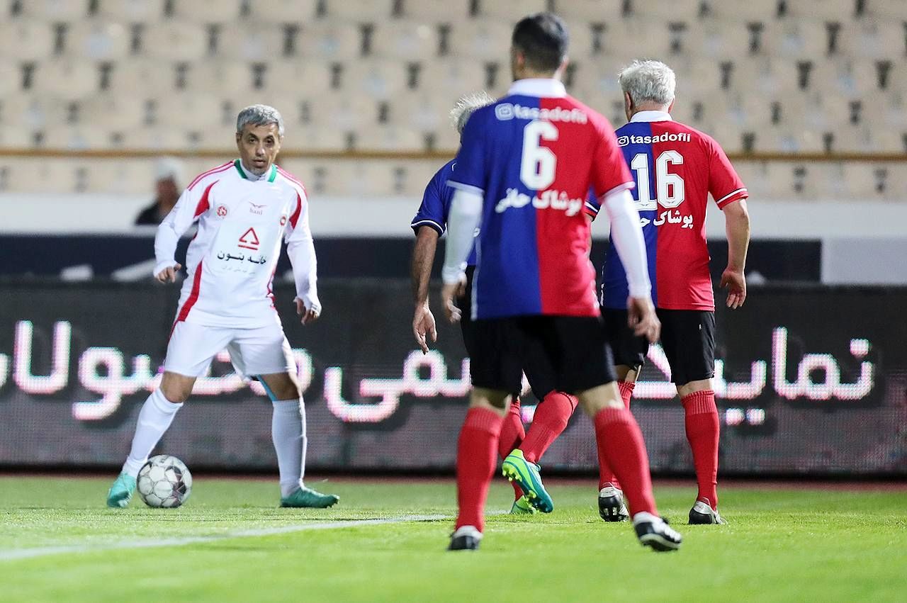 دیدار دوستانه منتخب ۹۸ و سرخابی‌ها 
