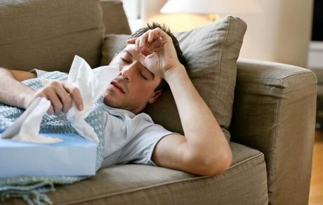 چگونه از ابتلا به کووید-۱۹ و آنفلوآنزا در امان باشیم؟