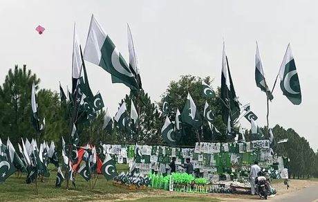 پاکستان هم بخاطر درگذشت ملکه الیزابت، عزای عمومی اعلام کرد