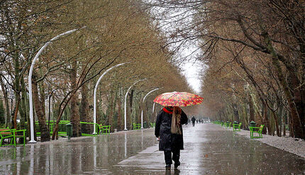 هوای تهران قابل قبول است