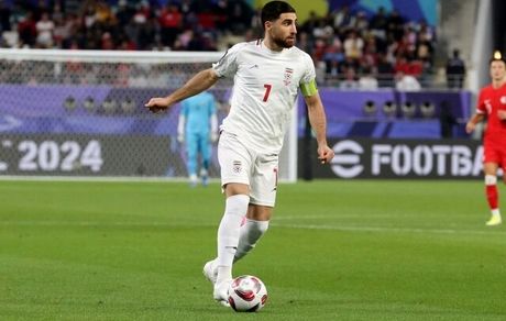 لژیونر ایرانی: در اروپا می‌مانم