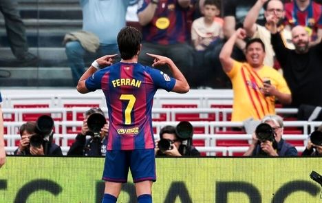 بارسلونا اختلافش را با رئال مادرید در لالیگا به ۹ رساند و به قهرمانی چشمک زد